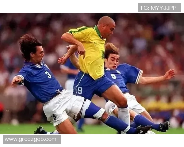 五号球星引领新潮流 足坛巨星的崛起与荣耀之路